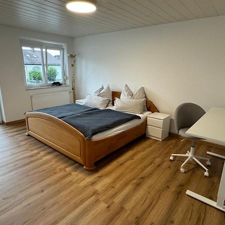 3 Zimmer Apartment Mit Flussblick - Self Check-In Эггенфельден Экстерьер фото