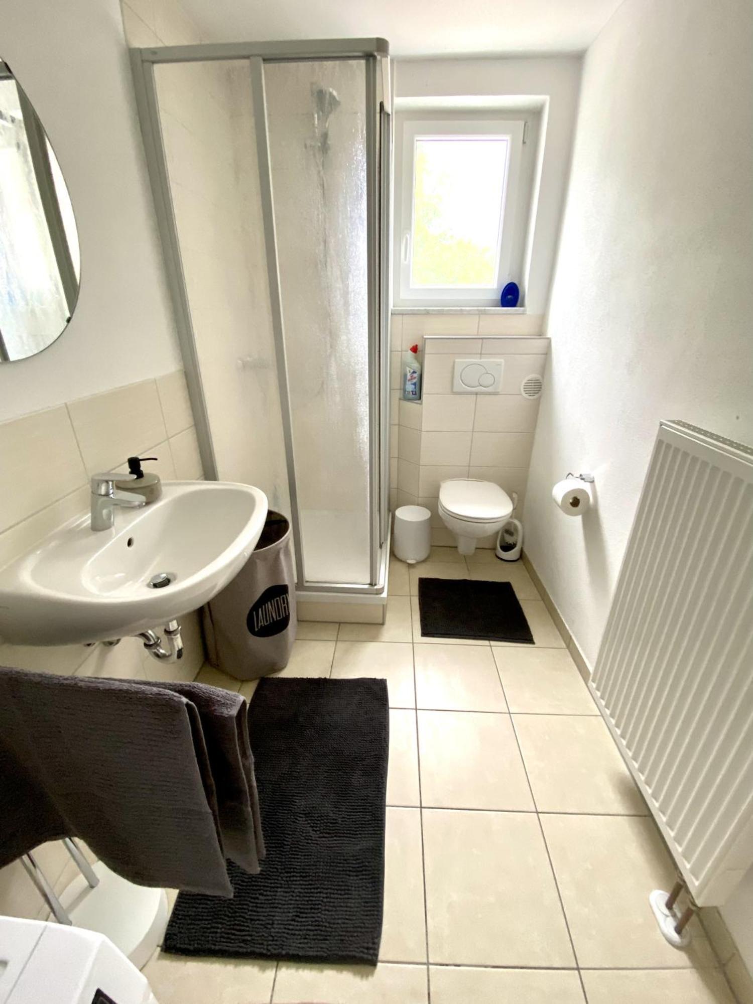3 Zimmer Apartment Mit Flussblick - Self Check-In Эггенфельден Экстерьер фото